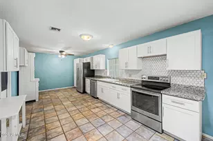 209 W Ivyglen St, Mesa, AZ 85201 - Photo 7