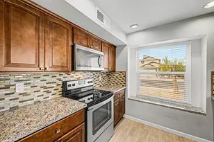 11825 N 75th Dr, Peoria, AZ 85345 - Photo 17