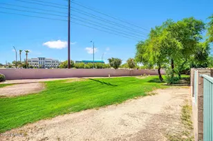 10817 W Almeria Rd, Avondale, AZ 85392 - Photo 47