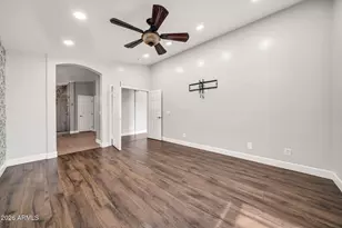 10817 W Almeria Rd, Avondale, AZ 85392 - Photo 21