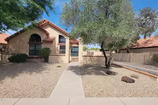 1838 E Secretariat Dr, Tempe, AZ 85284 - Photo 1
