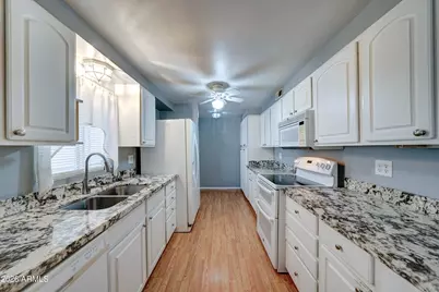 6836 W Pierce Street #124, Phoenix, AZ 85043 - Photo 9