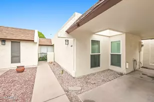 5205 S Hazelton Ln, Tempe, AZ 85283 - Photo 1