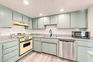 5205 S Hazelton Ln, Tempe, AZ 85283 - Photo 13