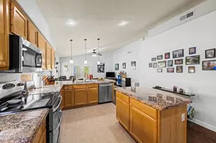 247 N Port Dr, Gilbert, AZ 85233 - Photo 9