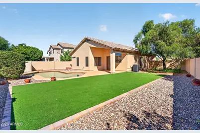 13331 W Gelding Drive, Surprise, AZ 85379 - Photo 19