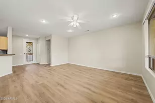 18012 W Tierra Del Sol Dr, Surprise, AZ 85387 - Photo 9