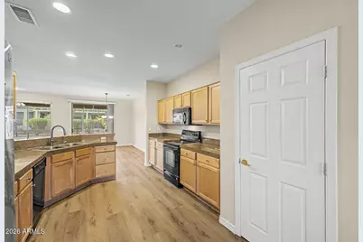 18012 W Tierra Del Sol Drive, Surprise, AZ 85387 - Photo 13