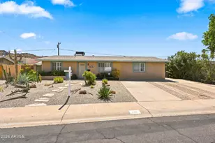 2217 E Acoma Dr, Phoenix, AZ 85022 - Photo 1