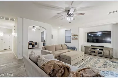 18211 W Eva Street, Waddell, AZ 85355 - Photo 15
