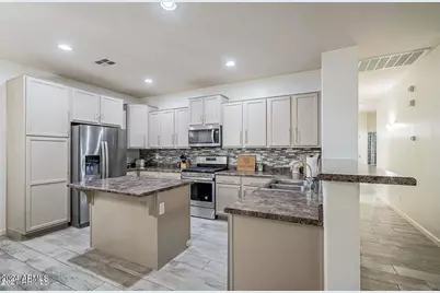 18211 W Eva Street, Waddell, AZ 85355 - Photo 9