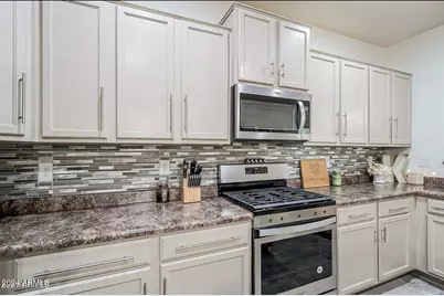 18211 W Eva Street, Waddell, AZ 85355 - Photo 3