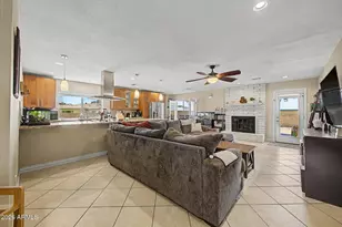 4061 E Karen Dr, Phoenix, AZ 85032 - Photo 3