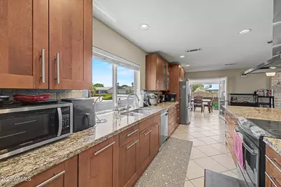 4061 E Karen Drive, Phoenix, AZ 85032 - Photo 7