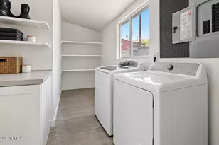3401 W Laurel Ln, Phoenix, AZ 85029 - Photo 9