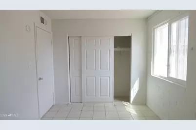 2520 E Chipman Road, Phoenix, AZ 85040 - Photo 19