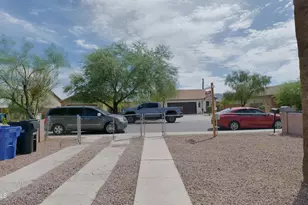 2520 E Chipman Rd, Phoenix, AZ 85040 - Photo 3