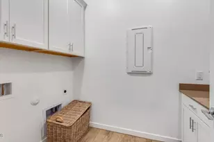 8026 W Rowel Rd, Peoria, AZ 85383 - Photo 17