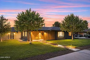 3802 E Piccadilly Rd, Phoenix, AZ 85018 - Photo 1