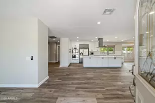 5227 E Paradise Ln, Scottsdale, AZ 85254 - Photo 3