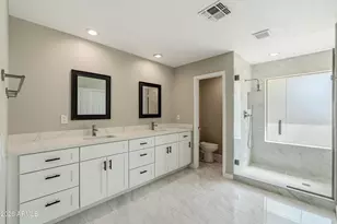 5227 E Paradise Ln, Scottsdale, AZ 85254 - Photo 17