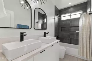 2826 N 28th Pl, Phoenix, AZ 85008 - Photo 9