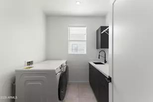 2826 N 28th Pl, Phoenix, AZ 85008 - Photo 13