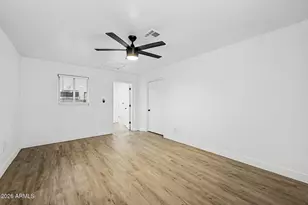 830 E Turney Ave, Phoenix, AZ 85014 - Photo 11