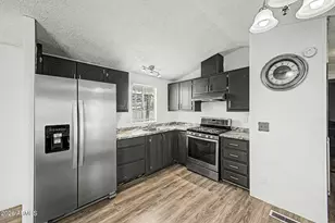 303 E South Mountain Ave, Phoenix, AZ 85042 - Photo 3