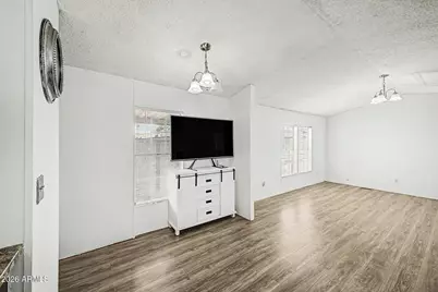 303 E South Mountain Avenue #88, Phoenix, AZ 85042 - Photo 5