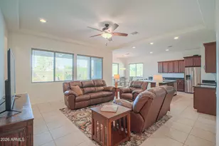 305 N Rainbow Way, Casa Grande, AZ 85194 - Photo 15