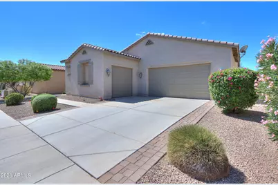 305 N Rainbow Way, Casa Grande, AZ 85194 - Photo 3