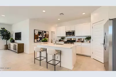 9812 W Weldon Avenue, Phoenix, AZ 85037 - Photo 5