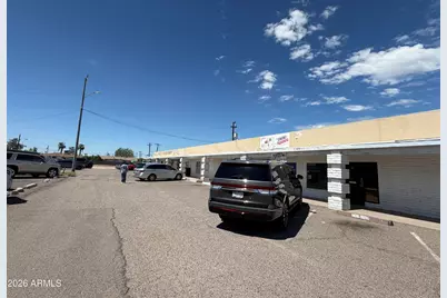 920 N Arizona Avenue, Chandler, AZ 85225 - Photo 5
