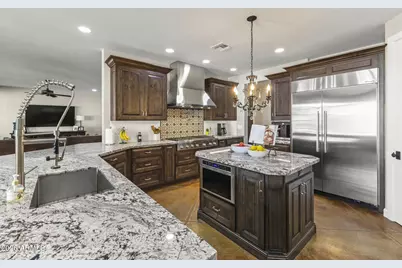 8416 W Sands Court W, Peoria, AZ 85383 - Photo 7