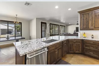 8416 W Sands Court W, Peoria, AZ 85383 - Photo 11