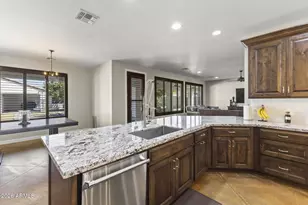 8416 W Sands Ct W, Peoria, AZ 85383 - Photo 11