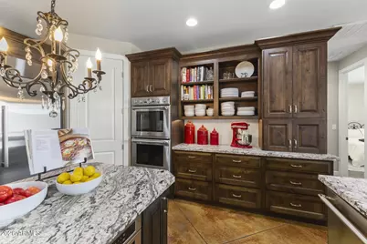 8416 W Sands Court W, Peoria, AZ 85383 - Photo 9