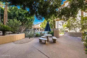 5104 N 32nd St, Phoenix, AZ 85018 - Photo 27