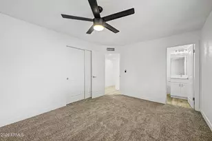 6416 E Holiday Dr, Mesa, AZ 85215 - Photo 9
