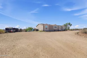 34901 W Dobbins Rd, Arlington, AZ 85322 - Photo 15