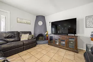 5816 W Royal Palm Rd, Glendale, AZ 85302 - Photo 15