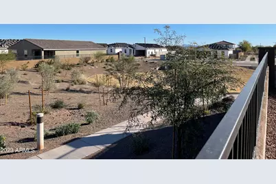 17401 W Red Fox Road, Surprise, AZ 85387 - Photo 41