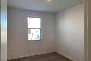 17401 W Red Fox Rd, Surprise, AZ 85387 - Photo 27