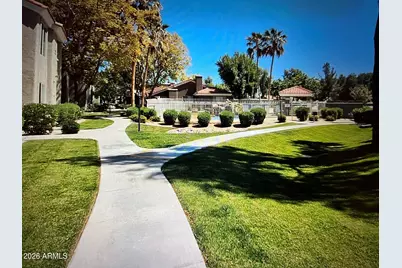 2929 W Yorkshire Drive #2108, Phoenix, AZ 85027 - Photo 5