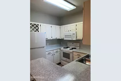2929 W Yorkshire Drive #2108, Phoenix, AZ 85027 - Photo 17