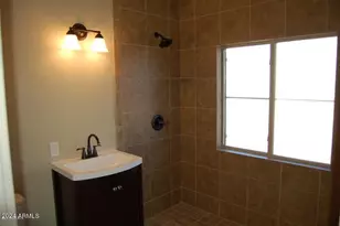 2640 E Captain Dreyfus Ave, Phoenix, AZ 85032 - Photo 11