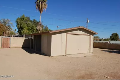 2640 E Captain Dreyfus Avenue, Phoenix, AZ 85032 - Photo 3