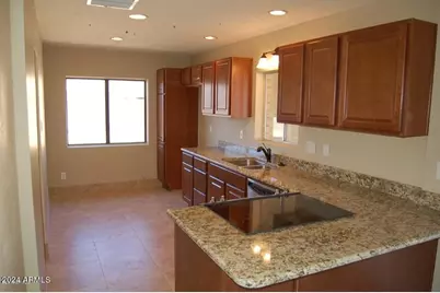 2640 E Captain Dreyfus Avenue, Phoenix, AZ 85032 - Photo 9