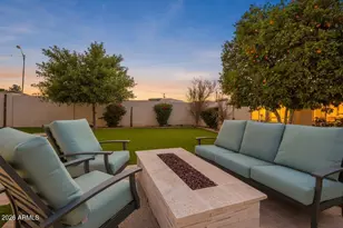 8531 E Monterey Way, Scottsdale, AZ 85251 - Photo 17